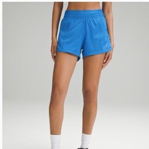 Lululemon Hotty Hot short High Rise 10cm in blue